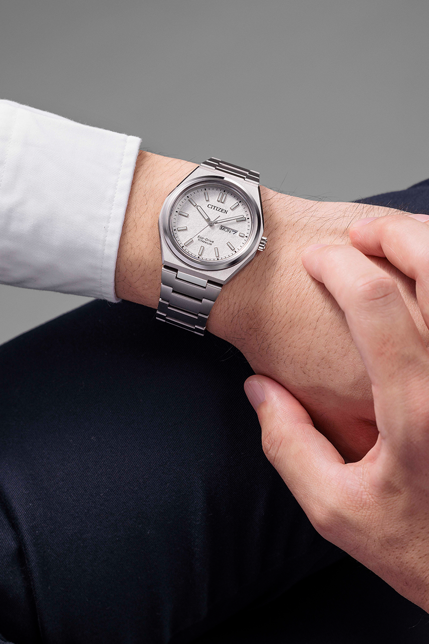 นาฬิกา CITIZEN Zenshin รุ่น AW0130-85A Super Titanium Eco-Drive