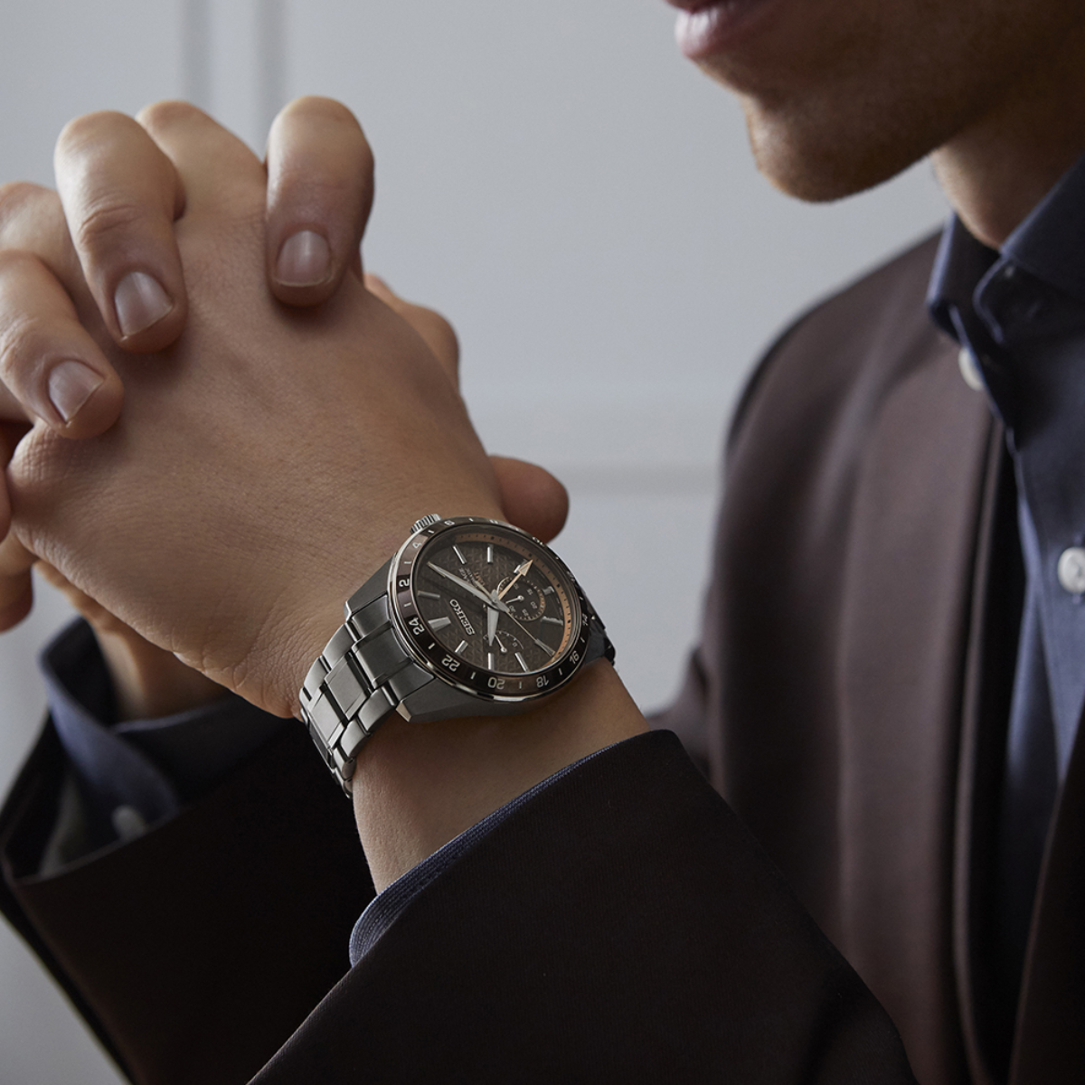 นาฬิกา SEIKO Presage GMT Sharp Edged Series 'Susutake' Dial Men's Watch รุ่น SPB225 SPB225J SPB225J1 Automatic