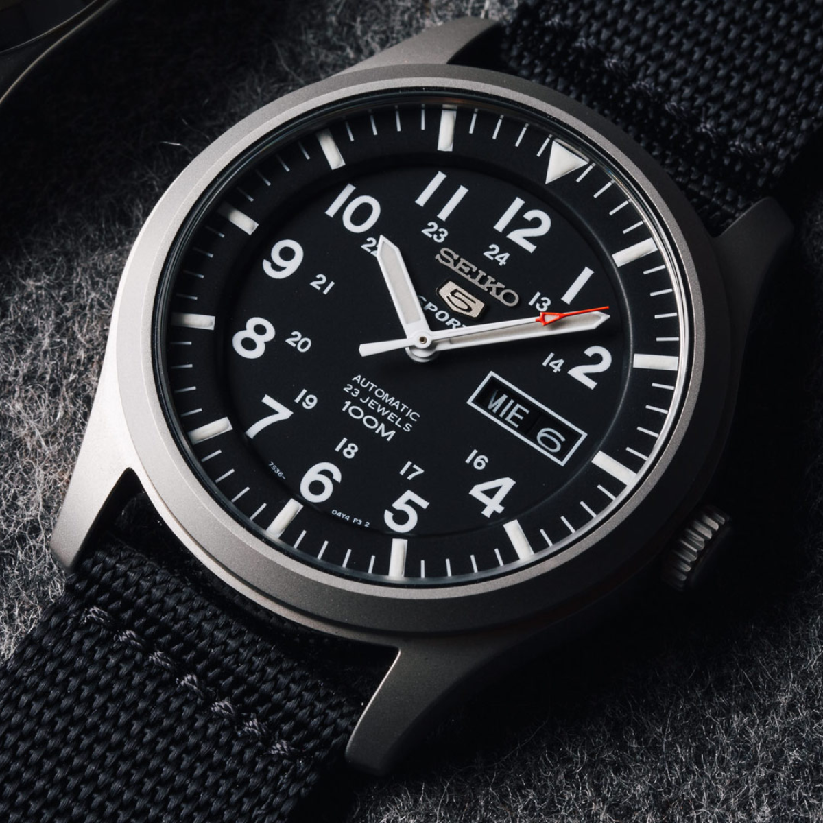 นาฬิกา SEIKO 5 Military Men's Watch รุ่น SNZG15 SNZG15K SNZG15K1 Automatic