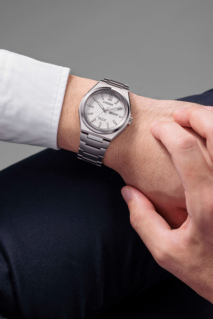 นาฬิกา CITIZEN Zenshin รุ่น AW0130-85A Super Titanium Eco-Drive