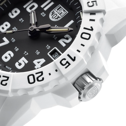 นาฬิกาลูมินอค Luminox Navy Seal รุ่น 'XS.3507.WB' ARCTIC EDITION SWISS QUARTZ